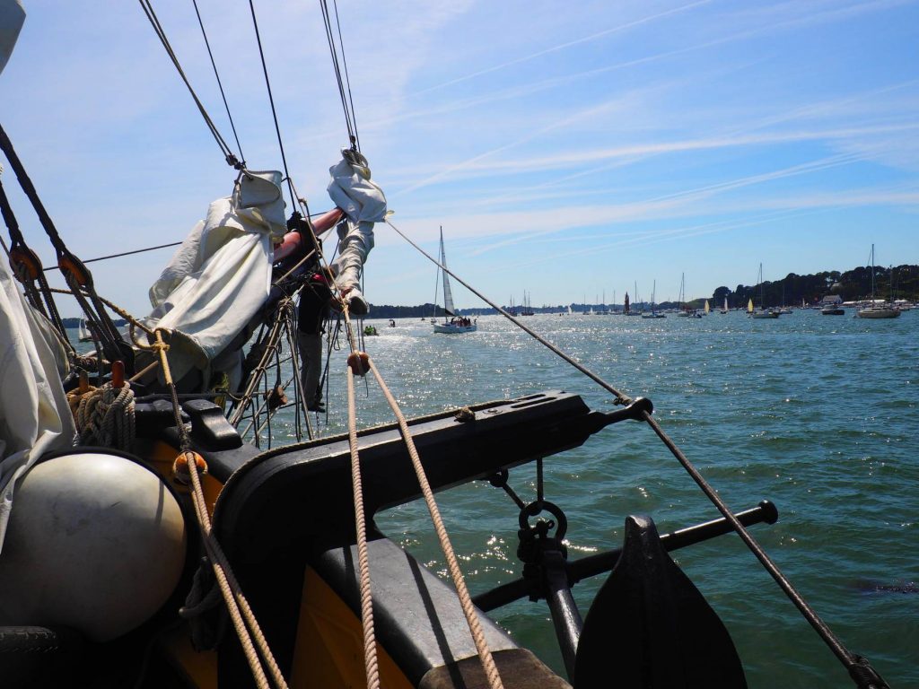 SEMAINE DU GOLFE : L'EQUIPE BELON à BORD DE LA RECOUVRANCE