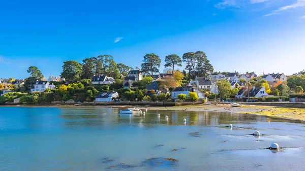 depositphotos_244212562-stock-photo-brittany-ile-aux-moines-island